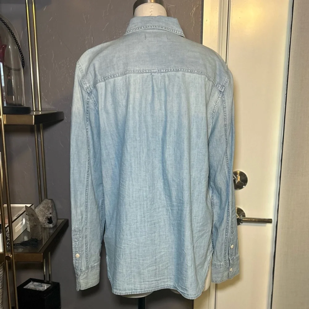 Madewell Rip & Repair Distressed Chambray Denim Button-Up Shirt - Picture 7 of 13